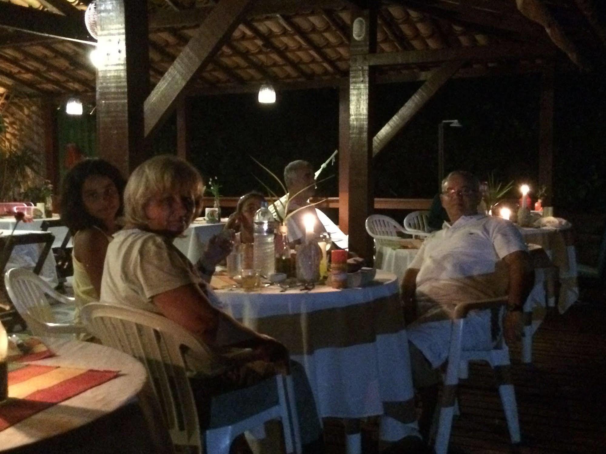 La Dolce Vita Pousada E Mergulho Hotel Praia de Aracatiba Bagian luar foto